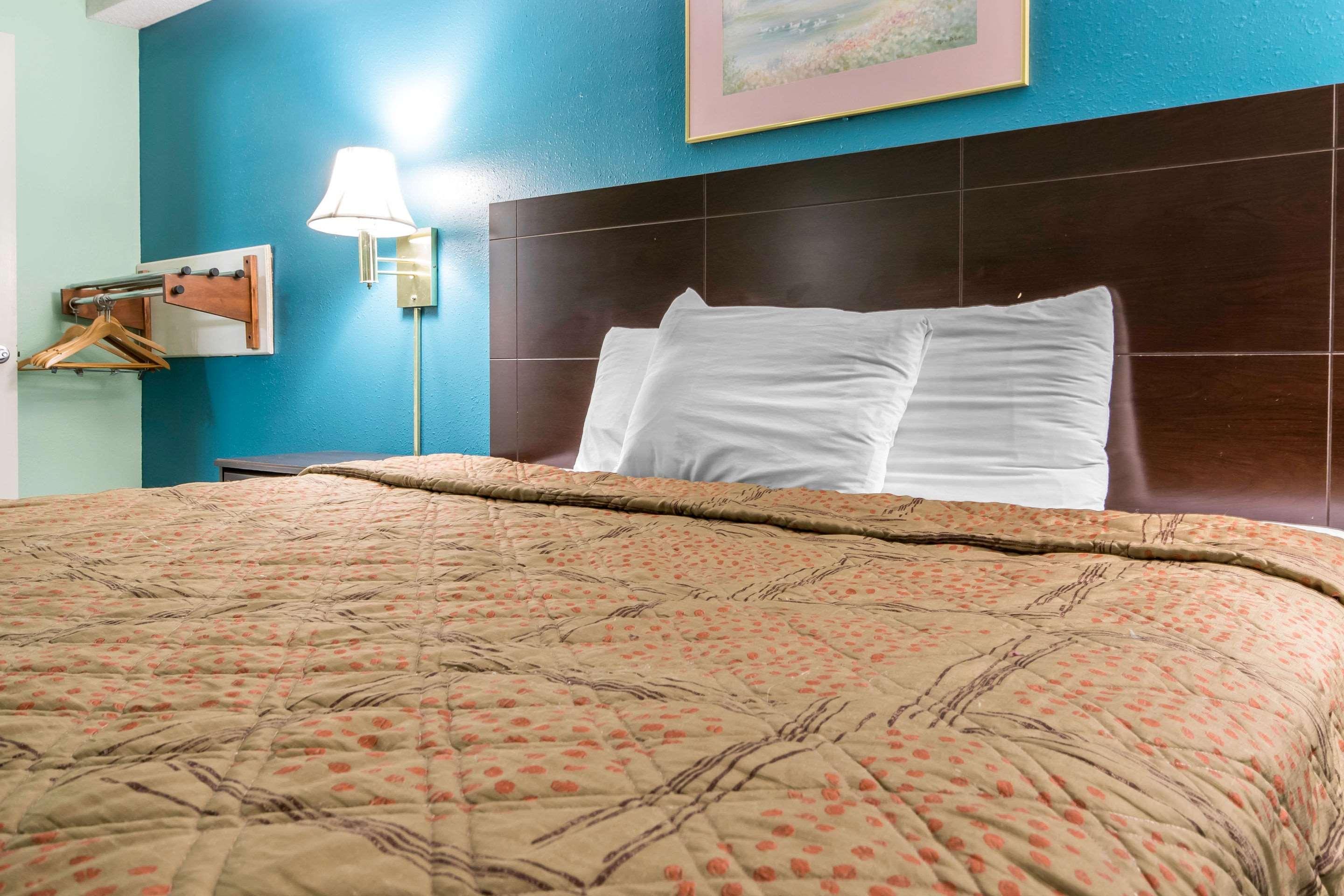 Econo Lodge Inn & Suites I-65 Brooks Kültér fotó