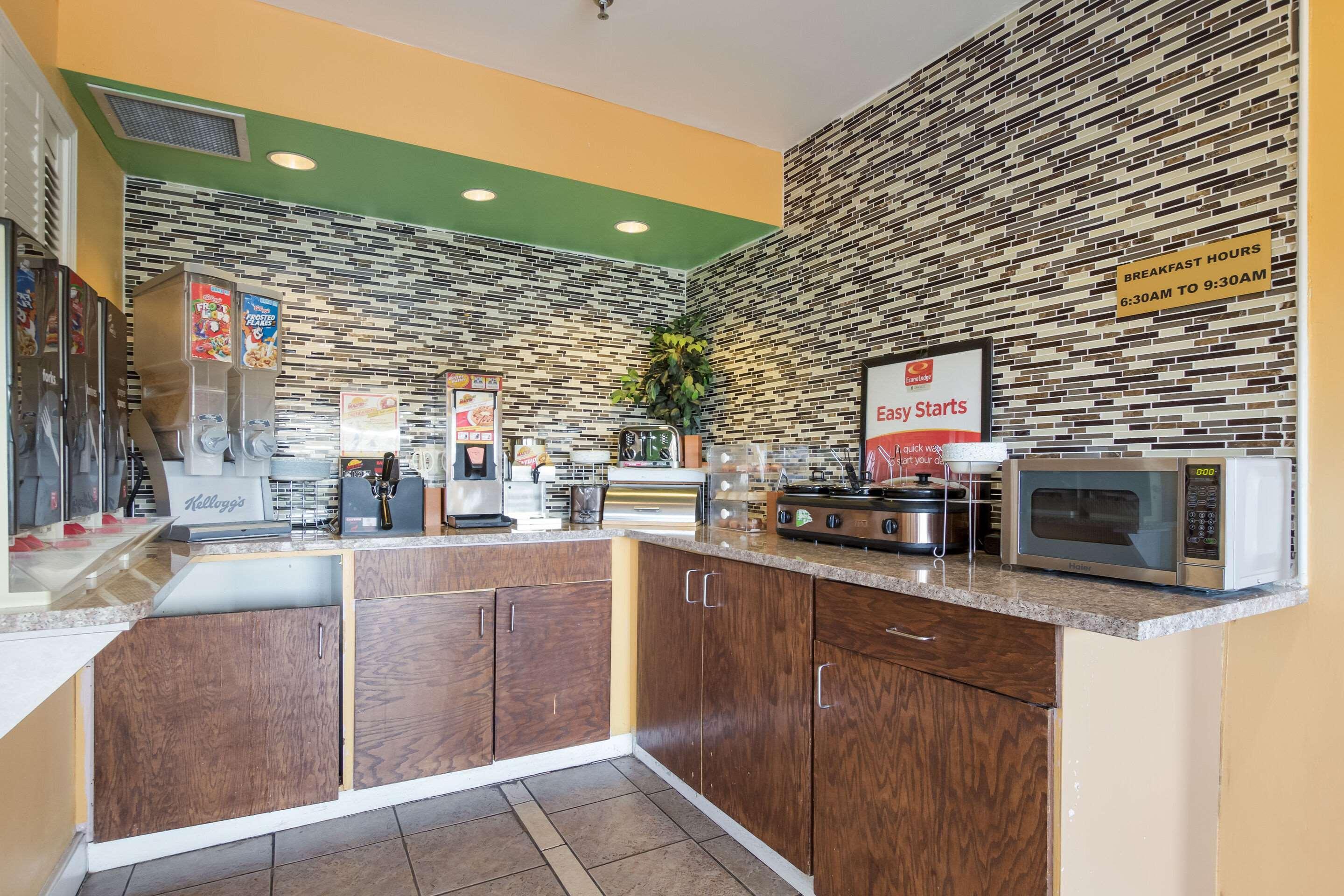 Econo Lodge Inn & Suites I-65 Brooks Kültér fotó