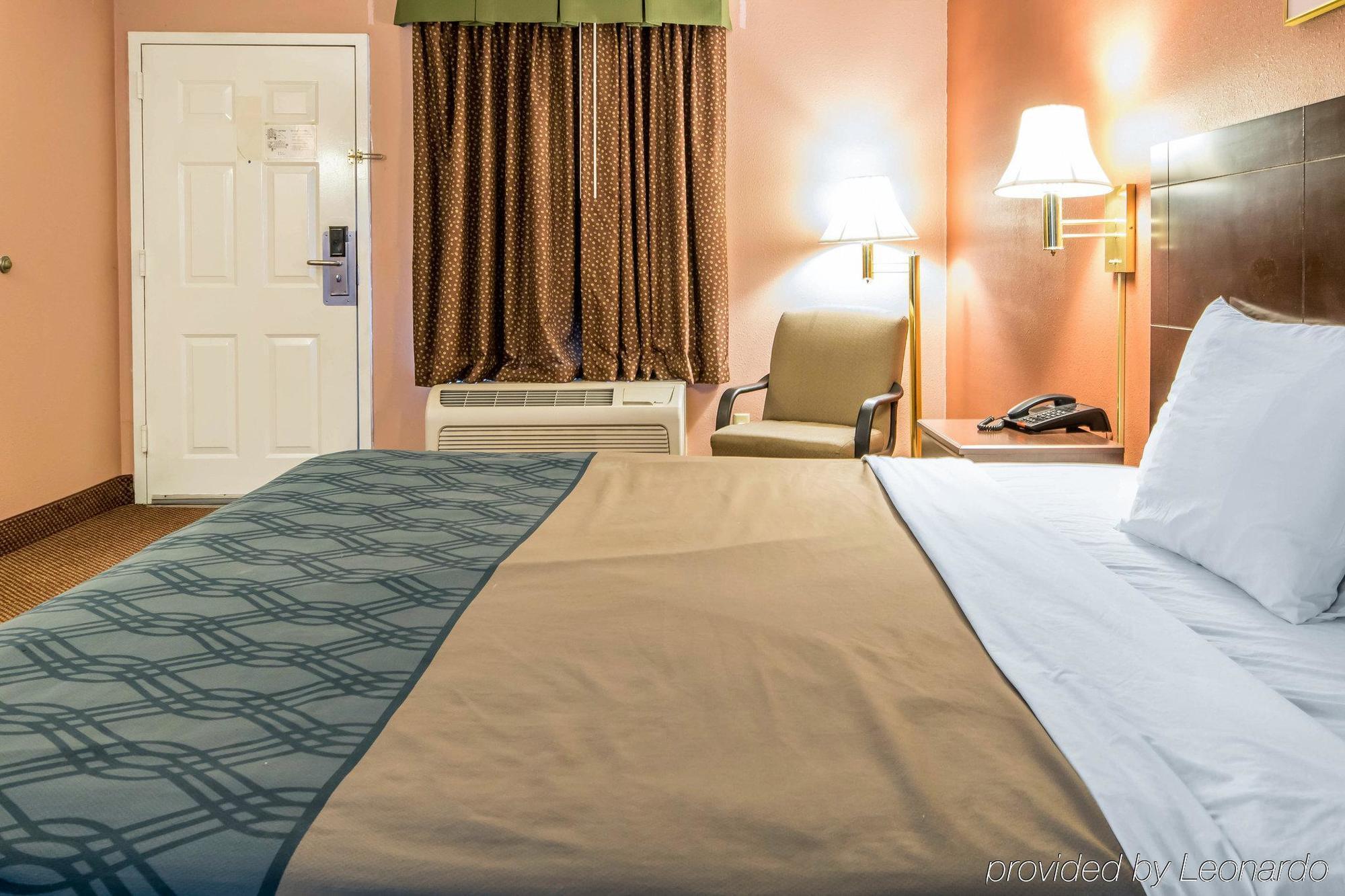 Econo Lodge Inn & Suites I-65 Brooks Kültér fotó