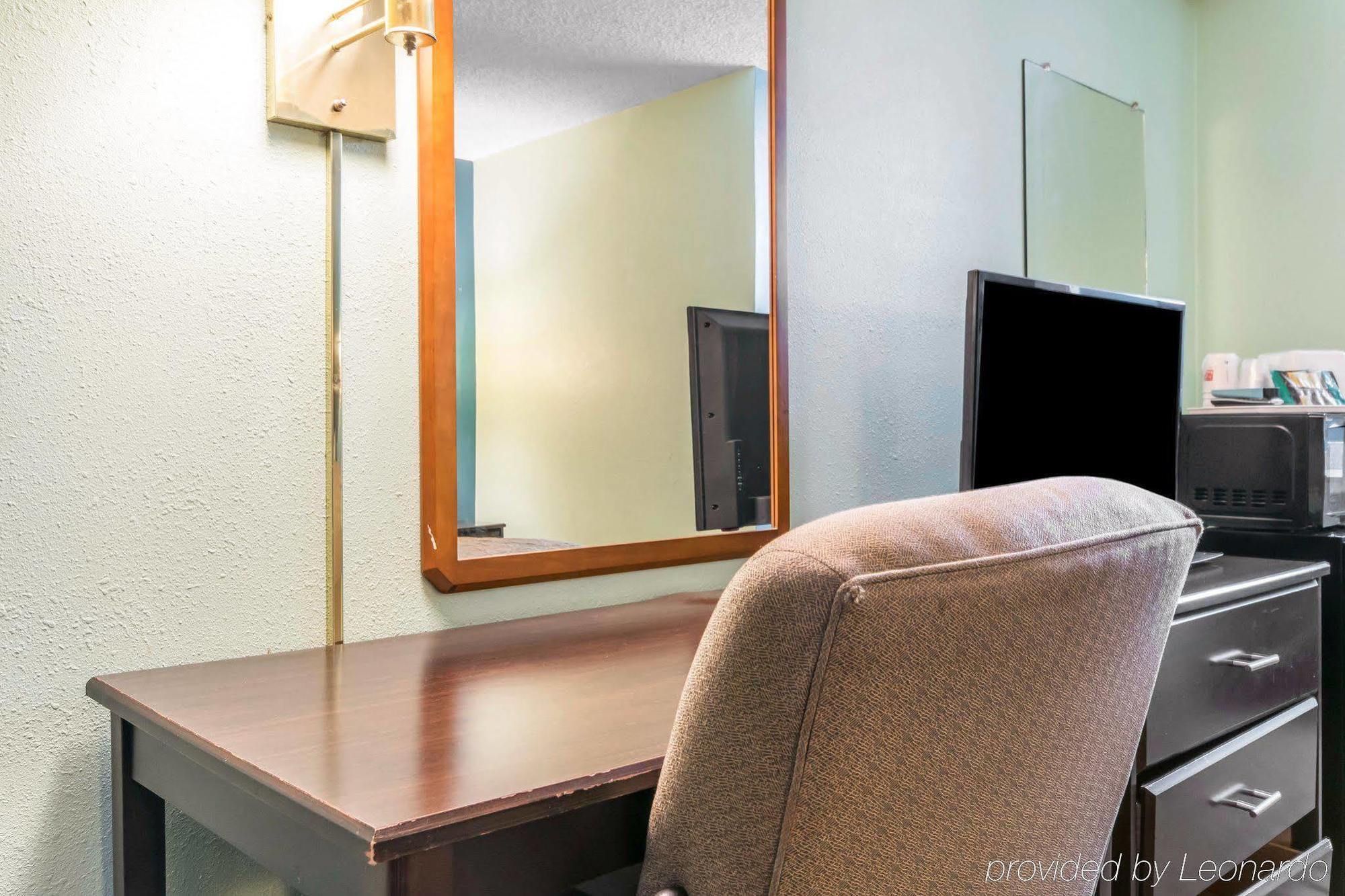 Econo Lodge Inn & Suites I-65 Brooks Kültér fotó