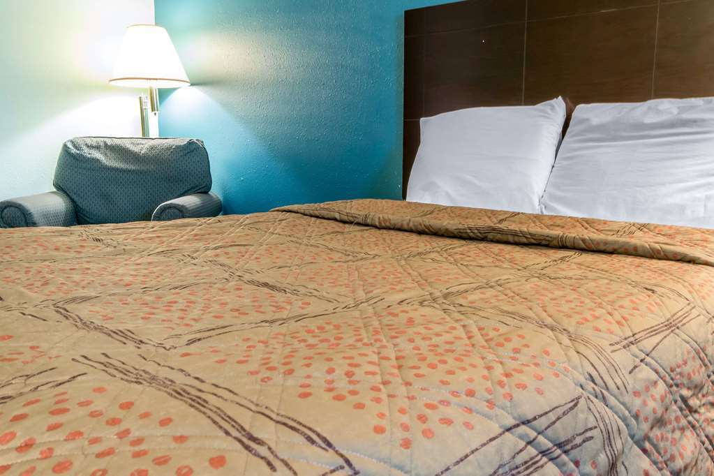 Econo Lodge Inn & Suites I-65 Brooks Szoba fotó